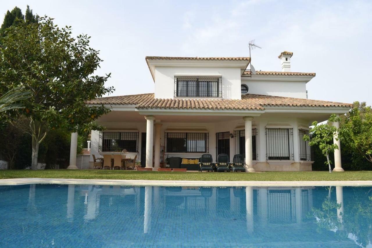 Villa Las Redes El Puerto de Santa Maria Luaran gambar
